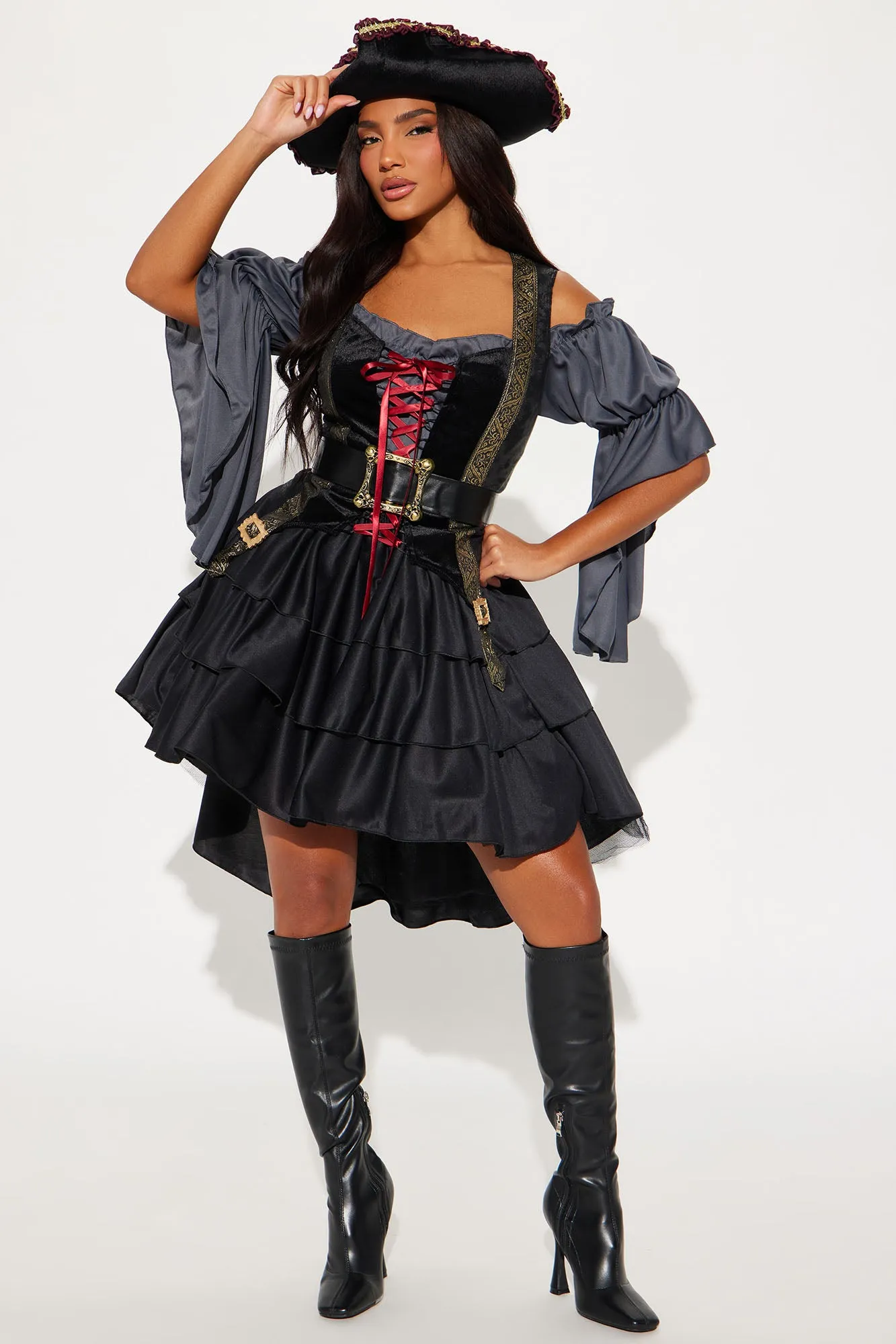Beauty Of The Dark Seas 2 Piece Costume Set - Black/Grey
